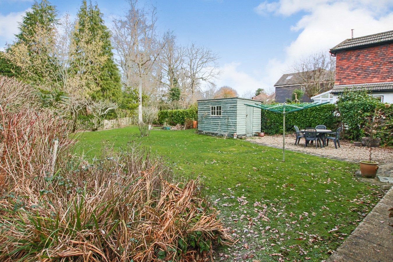 2 bed detached house for sale in Copthorne Road, Felbridge RH19 Zoopla