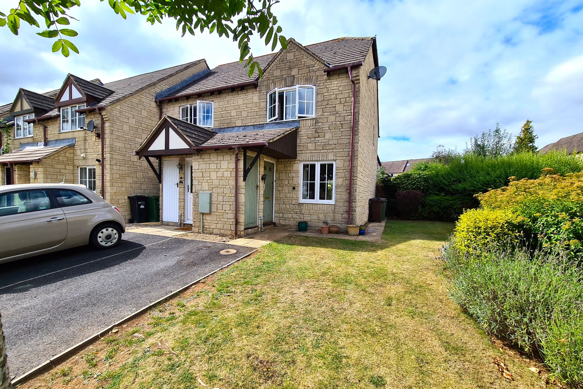 2 bed semidetached house for sale in Alder Way, Chalford, Stroud GL6