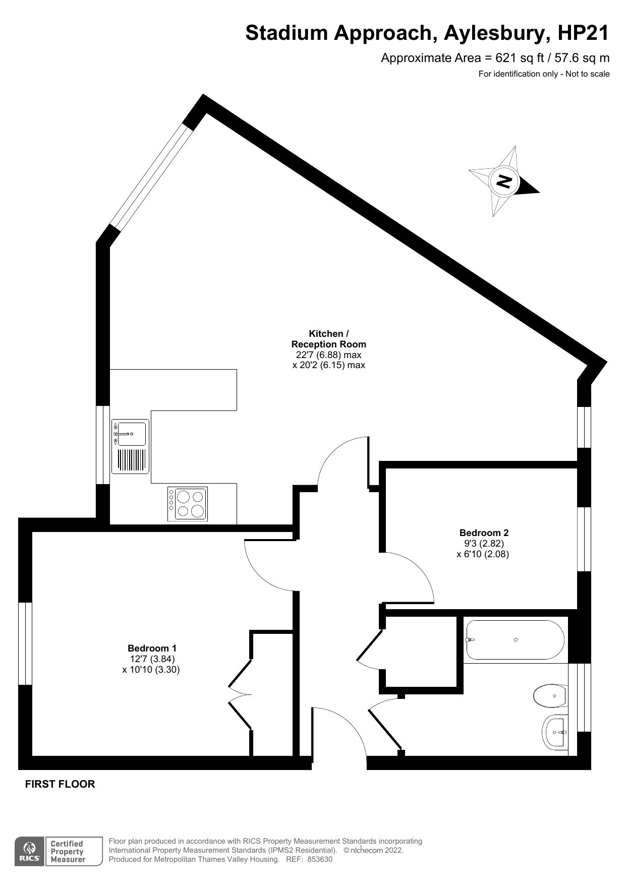 2 bed flat for sale in Stadium Approach, Aylesbury, Buckinghamshire