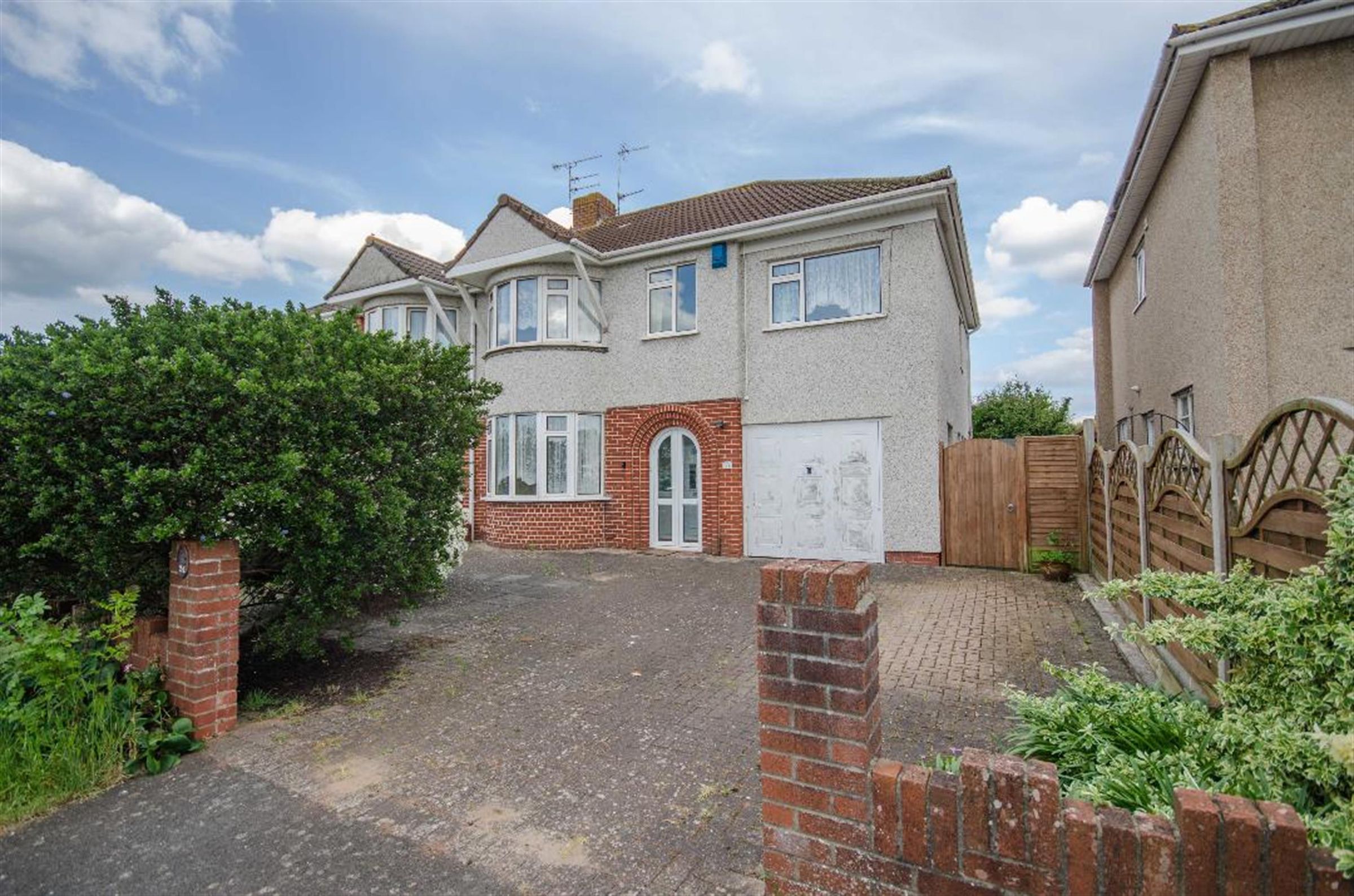 4 bed semidetached house for sale in Queensholm Drive, Downend