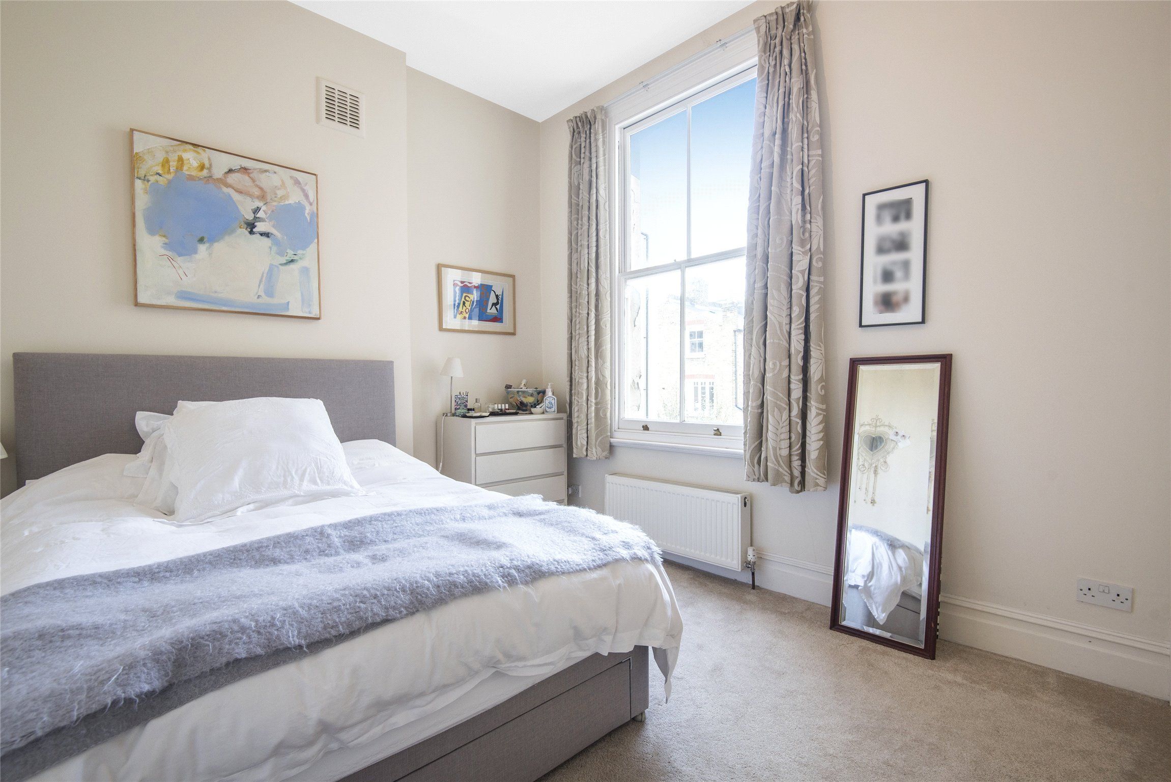 Sisters Avenue, London, London SW11  