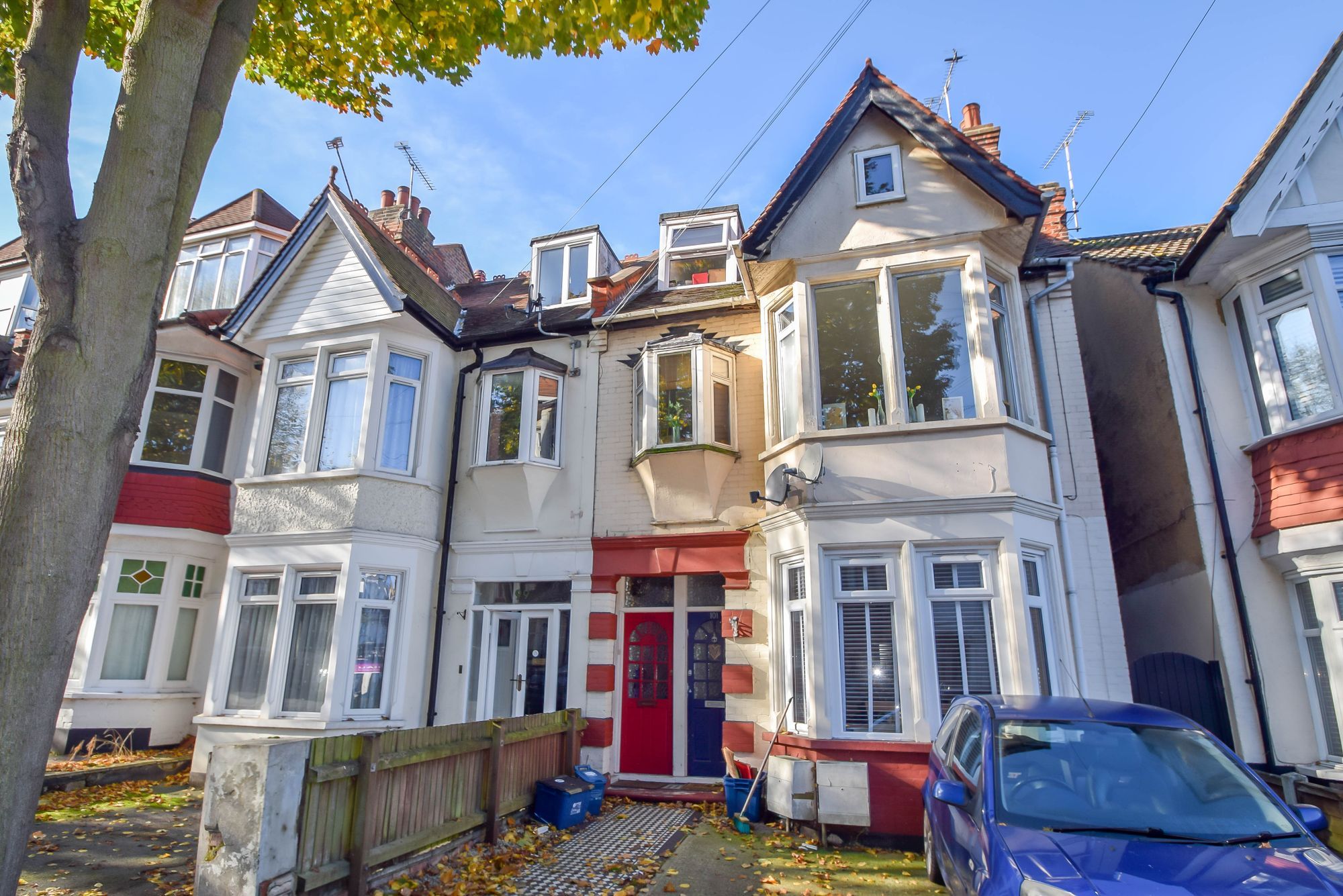 2 bed flat for sale in Oakleigh Park Drive, LeighOnSea SS9 Zoopla