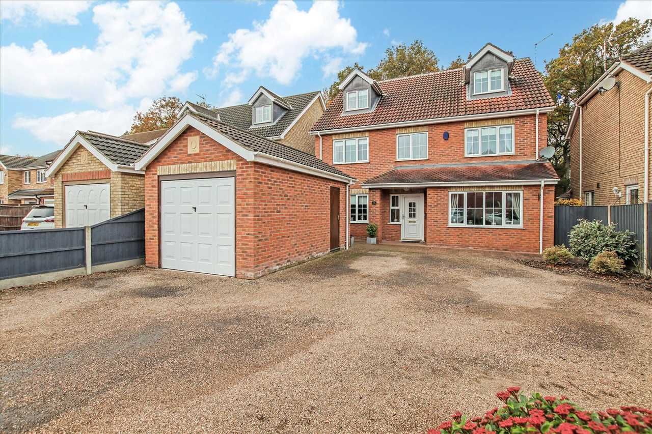 5 bed detached house for sale in Ascot Way, North Hykeham, North