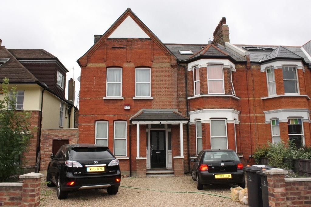 2 bed flat to rent in Chestnut Road, London SE27 Zoopla