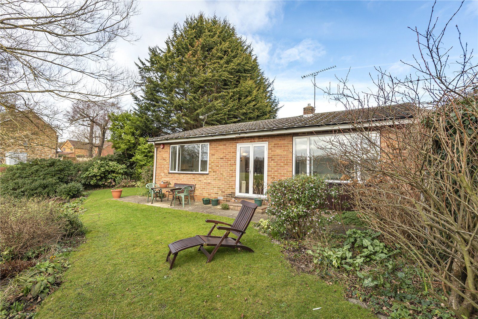 2 bed bungalow for sale in Lower Road, Higher Denham, Buckinghamshire