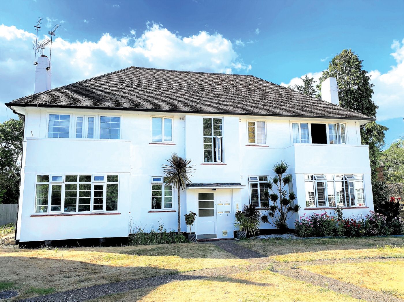 2 bed flat for sale in Thames Street, SunburyOnThames TW16 Zoopla