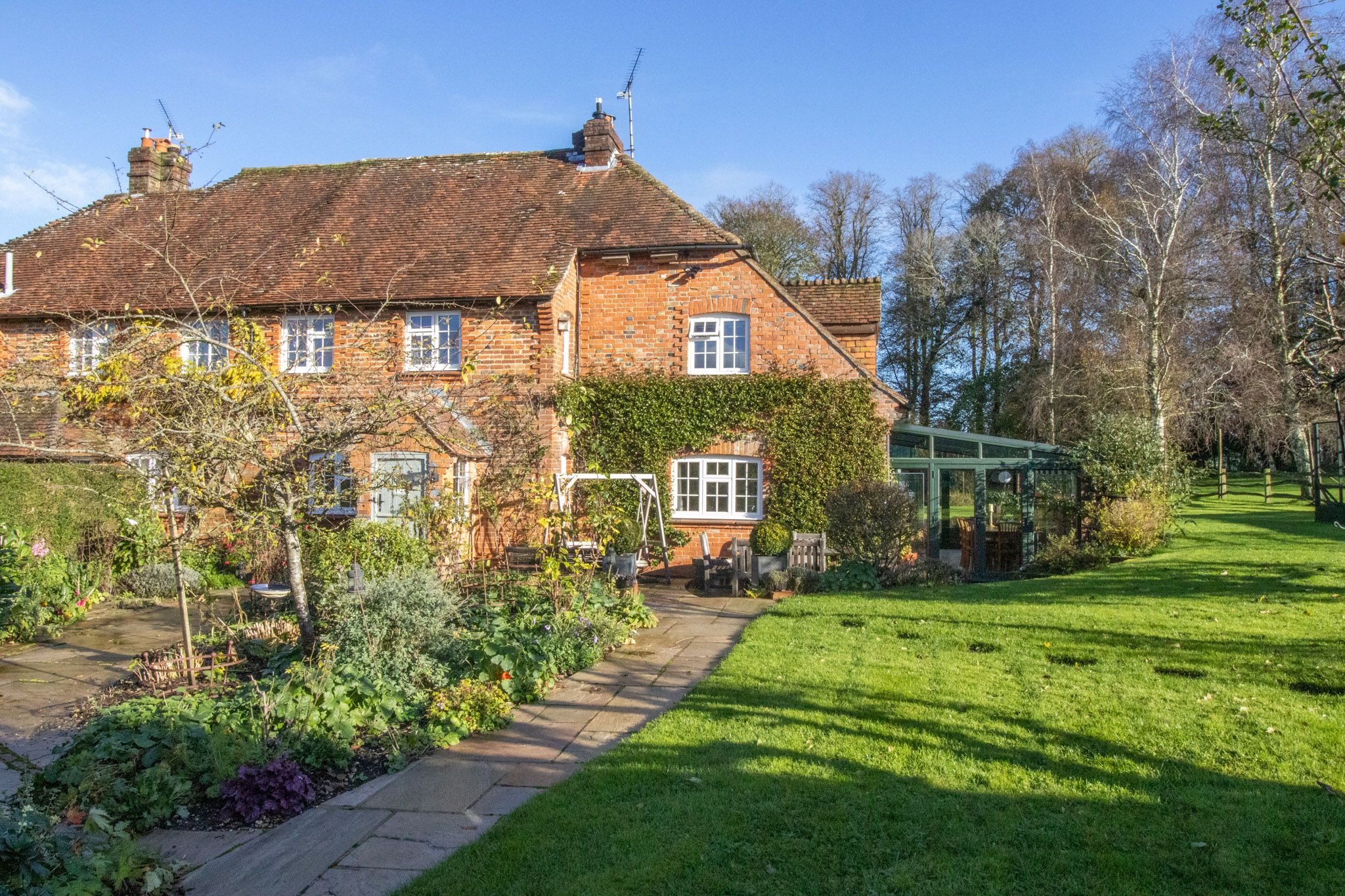 4 bed semidetached house for sale in Preston Candover, Basingstoke