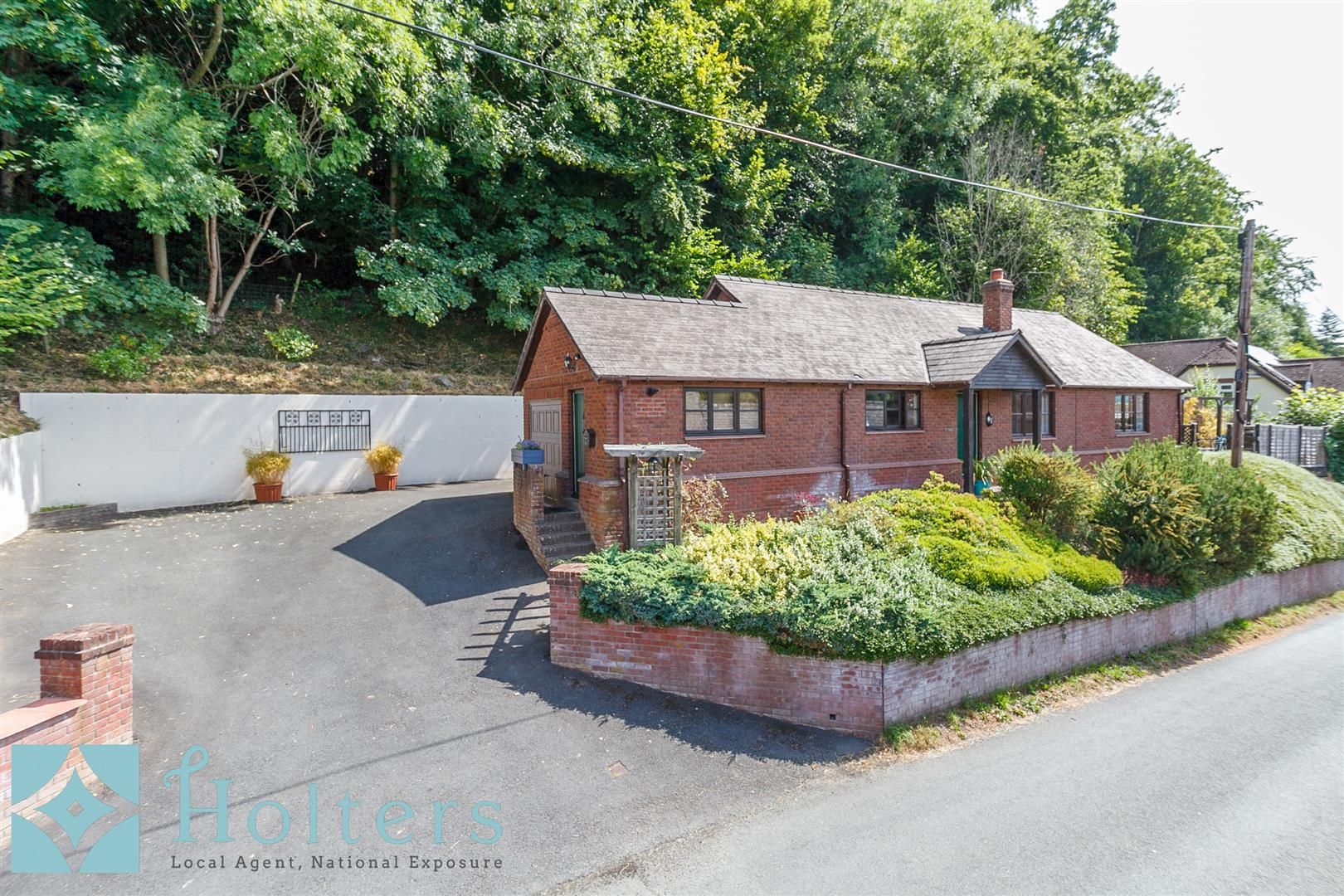 3 bed detached bungalow for sale in Dan Y Coed, Kinsley Road, Knighton LD7 Zoopla