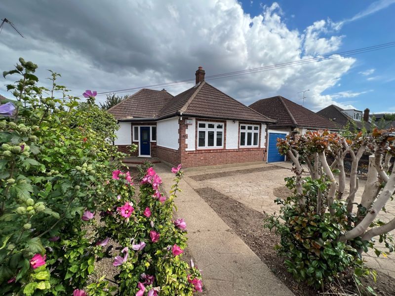 3 bed detached bungalow for sale in Orchard Way, Ashford TW15 Zoopla