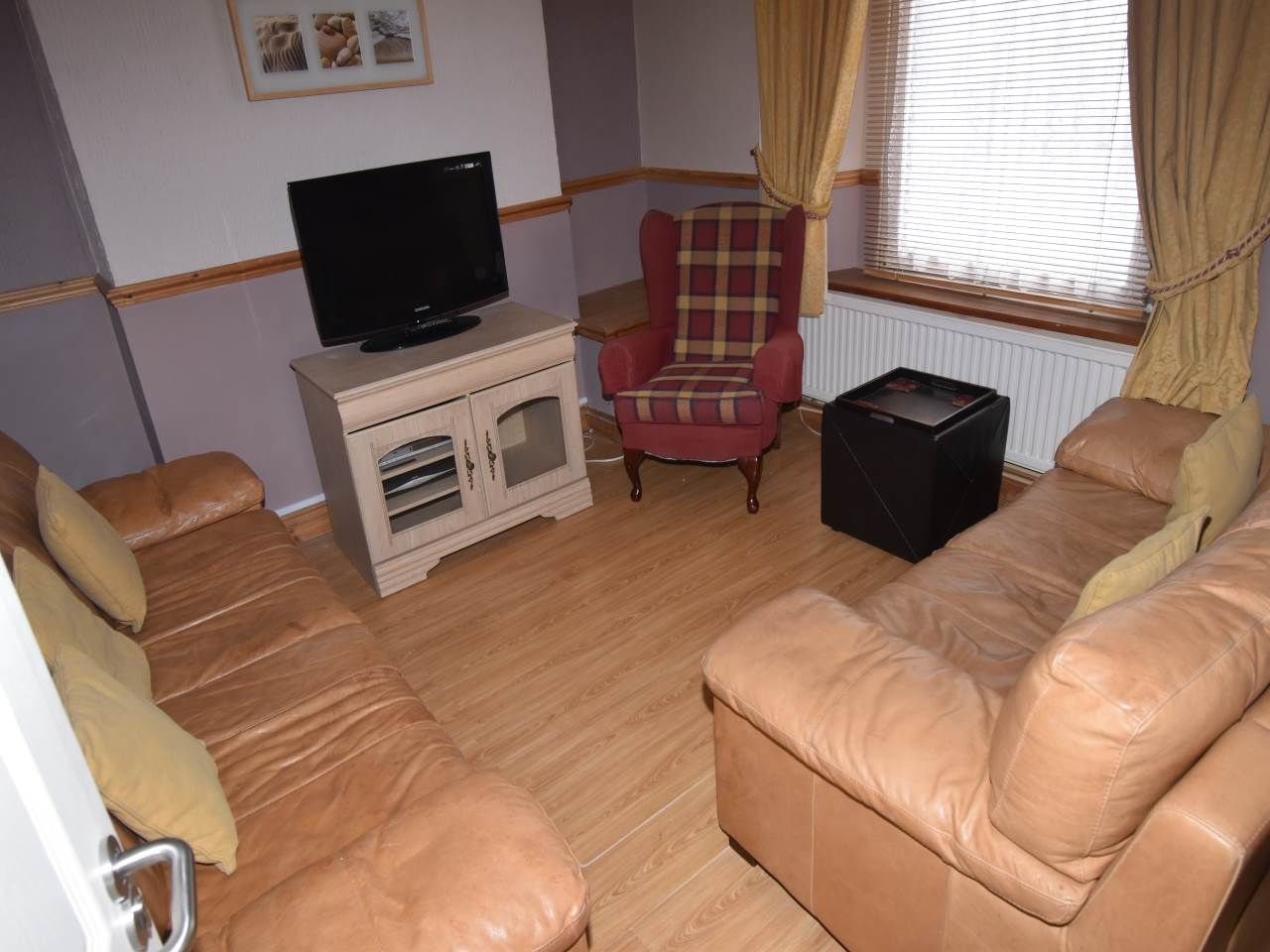 4 bed property to rent in Western Street, Sandfields, City Centre