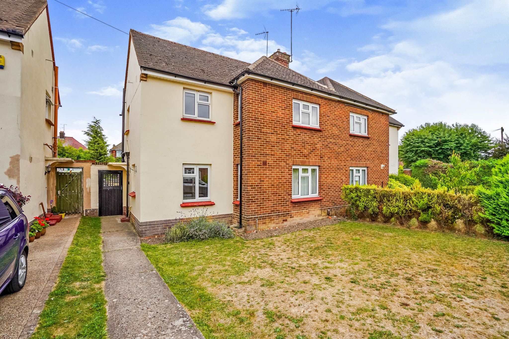 3 bed semidetached house for sale in Beecroft Way, Dunstable LU6 Zoopla