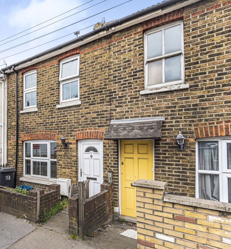 2 bed terraced house to rent in Lion Green Road, Coulsdon CR5 Zoopla