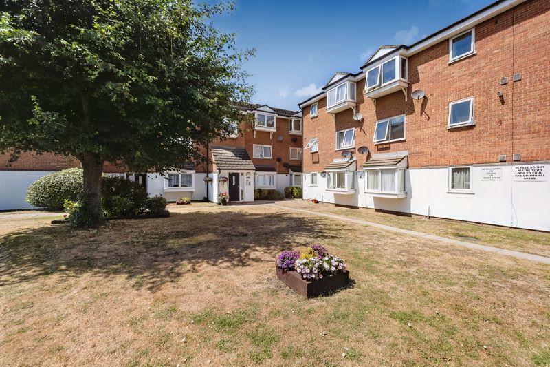 1 bed flat for sale in Vignoles Road, Rush Green, Romford RM7 Zoopla