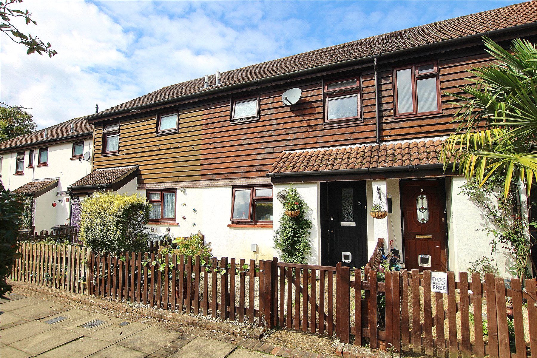 2 bed terraced house for sale in St Johns, Woking, Surrey GU21 Zoopla