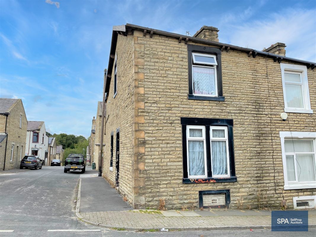 3 bed end terrace house for sale in 2 Reservoir Street, Burnley
