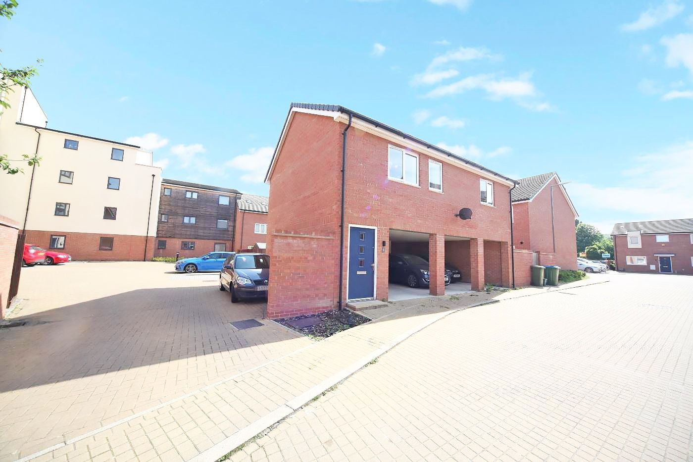 Quercetum Close, Aylesbury, Buckinghamshire HP19  