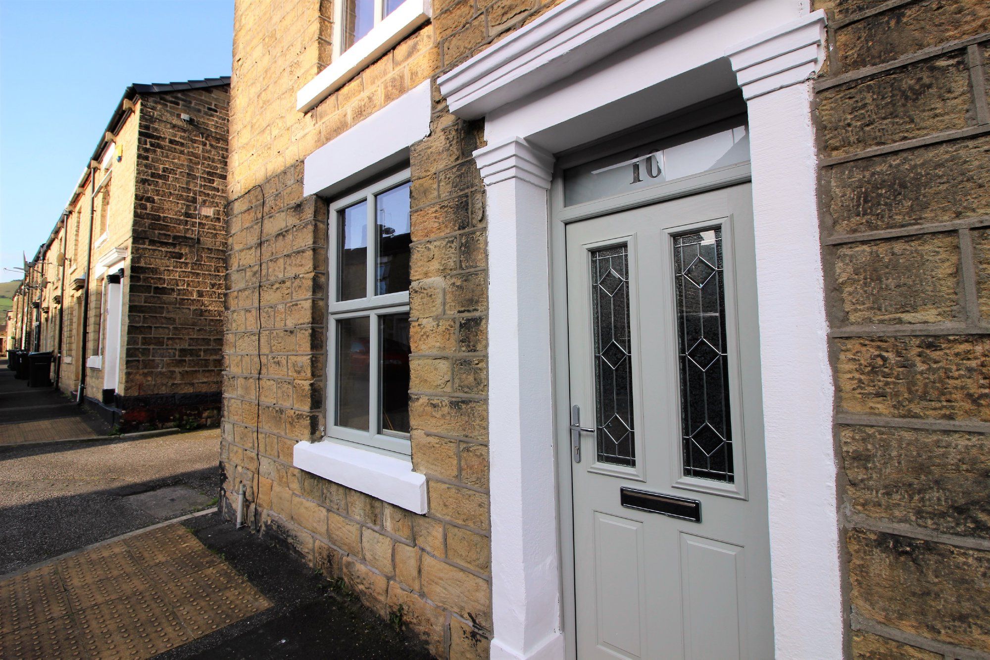 2 bed end terrace house for sale in King Street, Glossop SK13 Zoopla