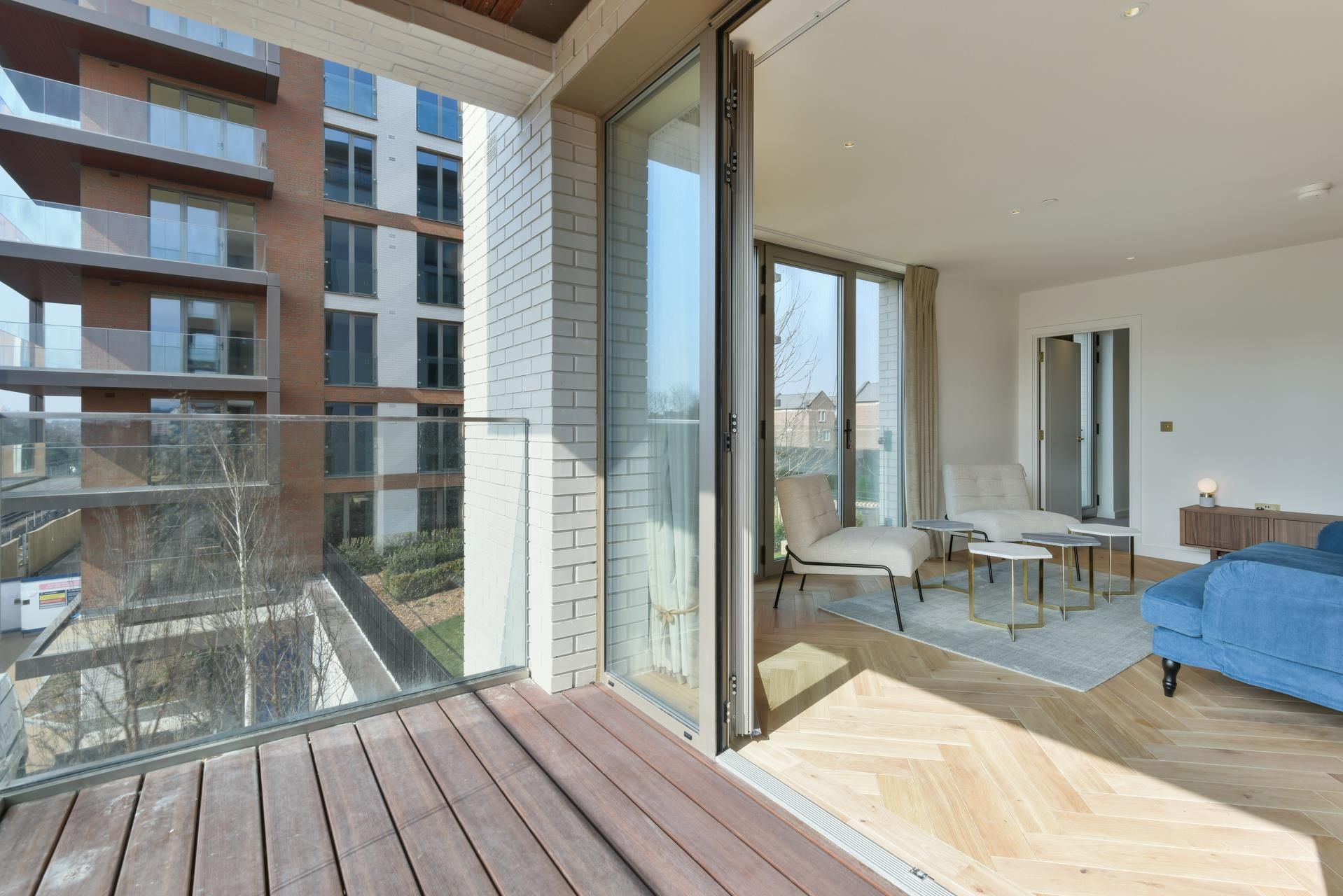 2 bed flat to rent in Hardy Building, West Hampstead Square, West