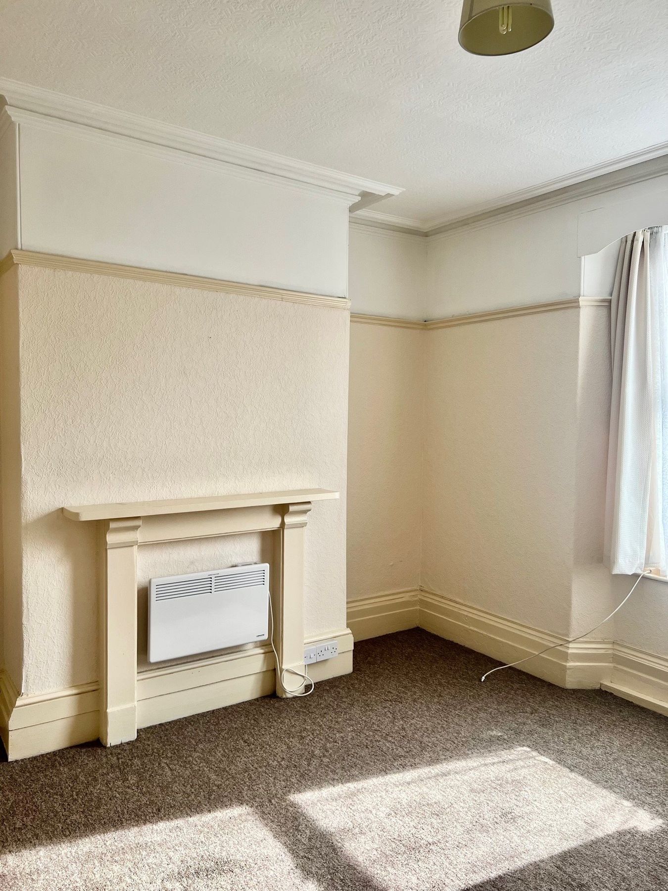 1 bed flat to rent in Queen Street, Newton Abbot, Devon TQ12 Zoopla