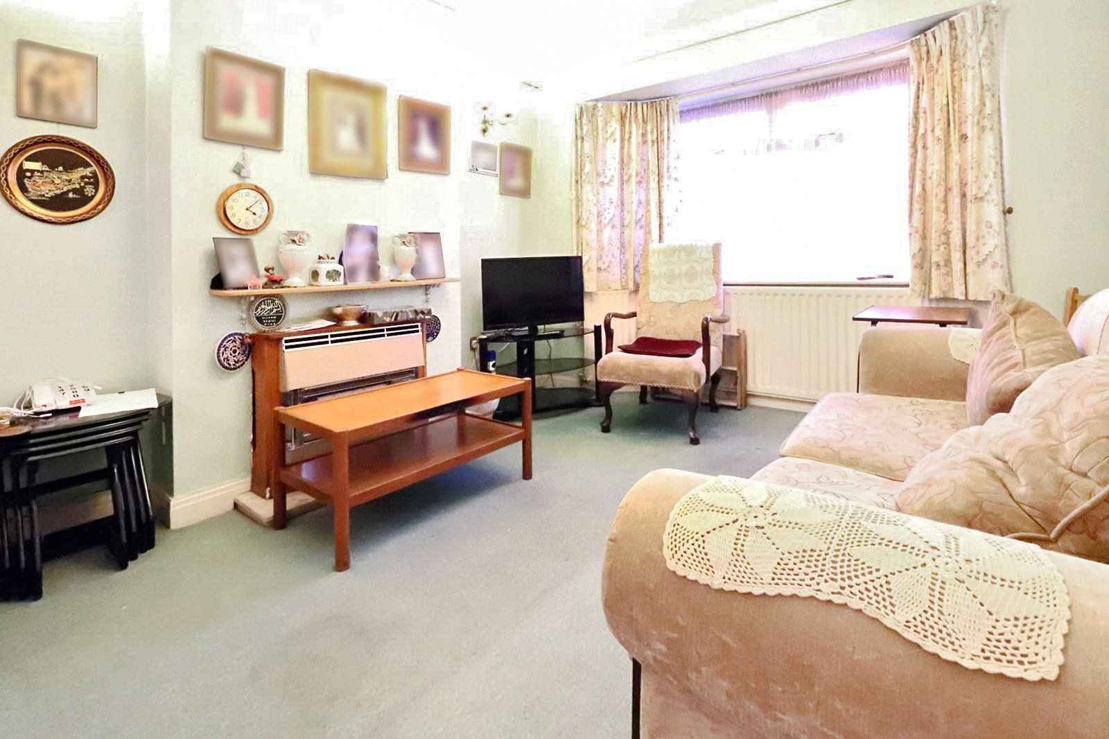 2 bed bungalow for sale in King Harolds Way, Bexleyheath DA7 Zoopla