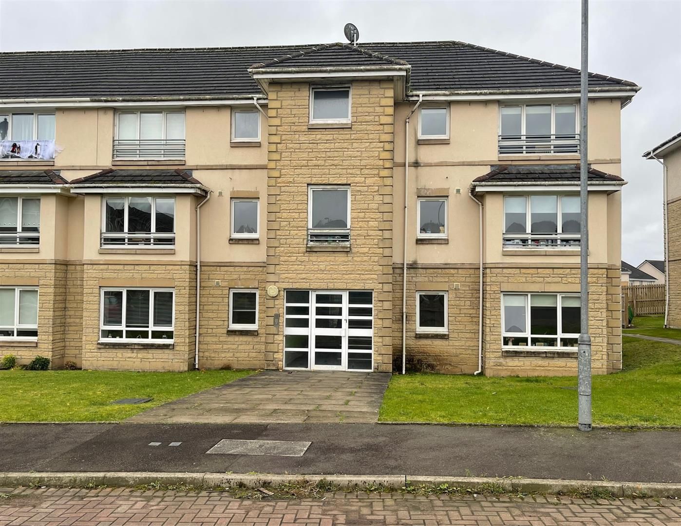 1 bed flat for sale in Millhall Court, Plains, Airdrie ML6 Zoopla
