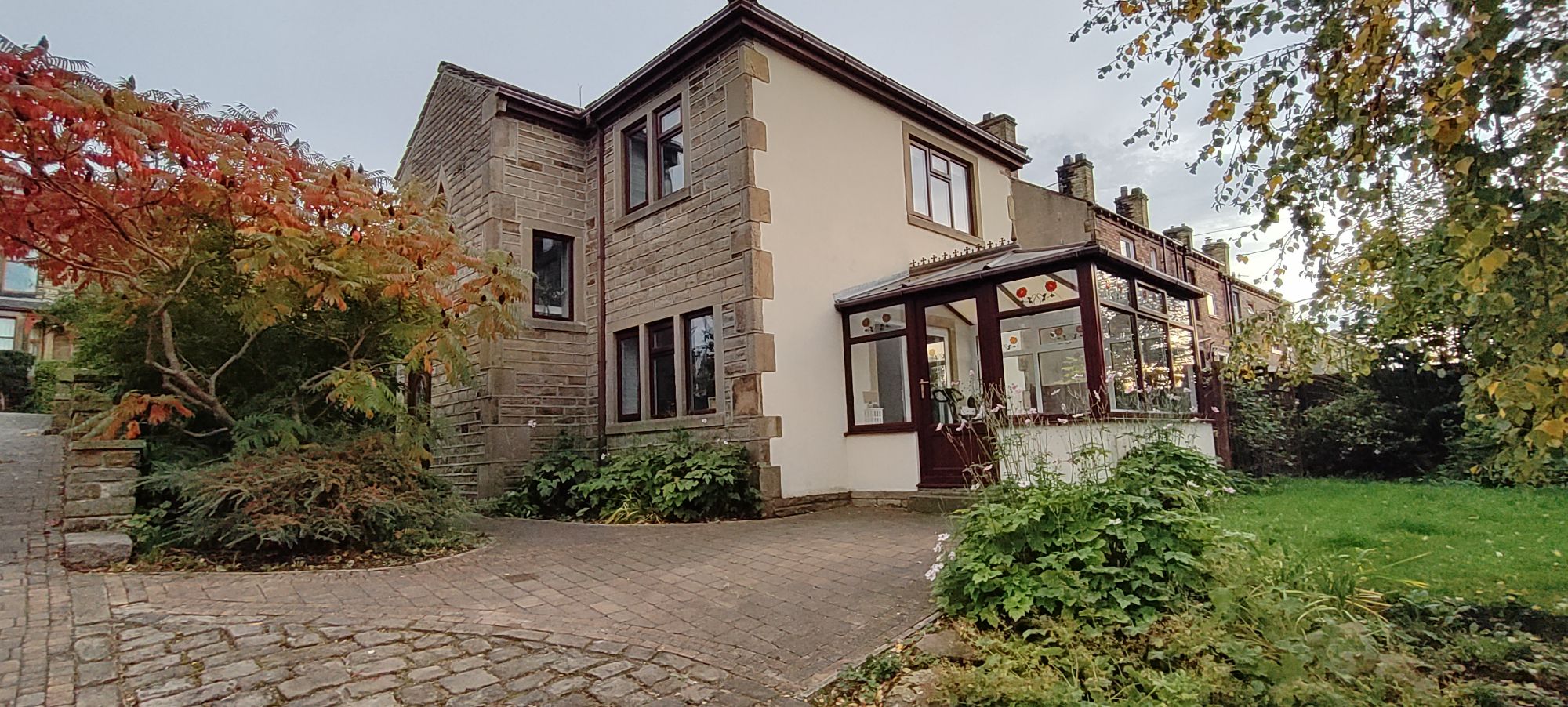 4 bed detached house for sale in Huddersfield Road, Wyke, Bradford BD12 Zoopla