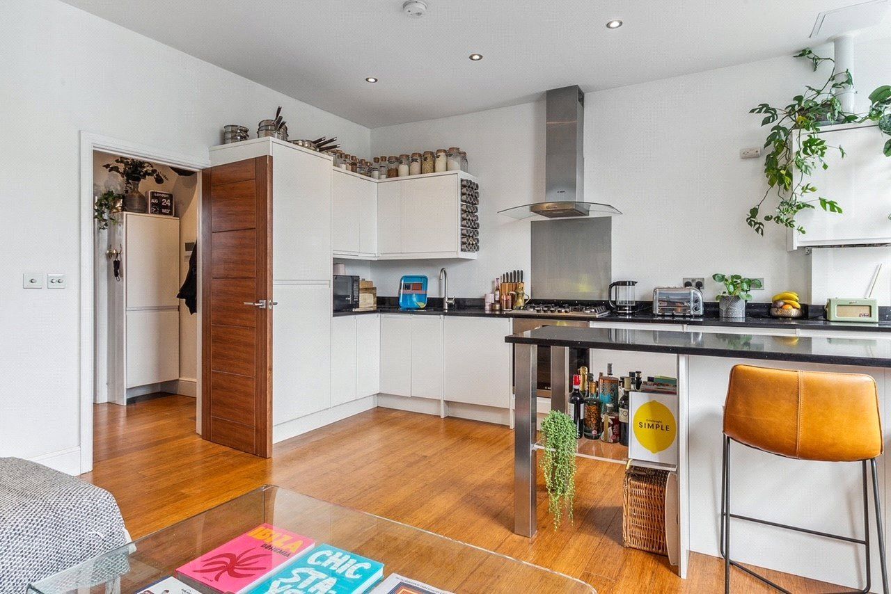 1 bed flat for sale in Axminster Road, London N7 Zoopla