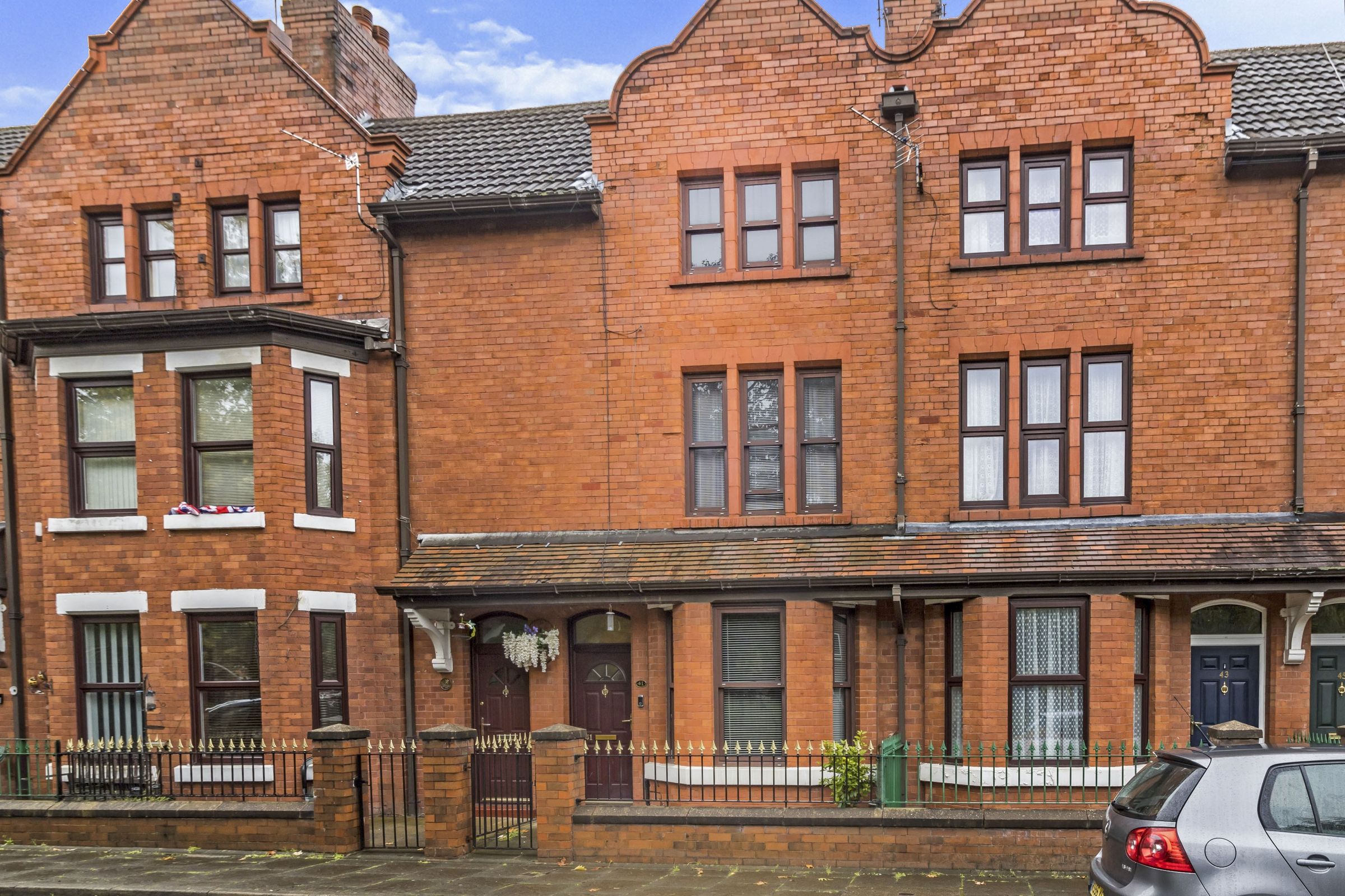 3 bed terraced house for sale in Regent Square, Salford M5 Zoopla