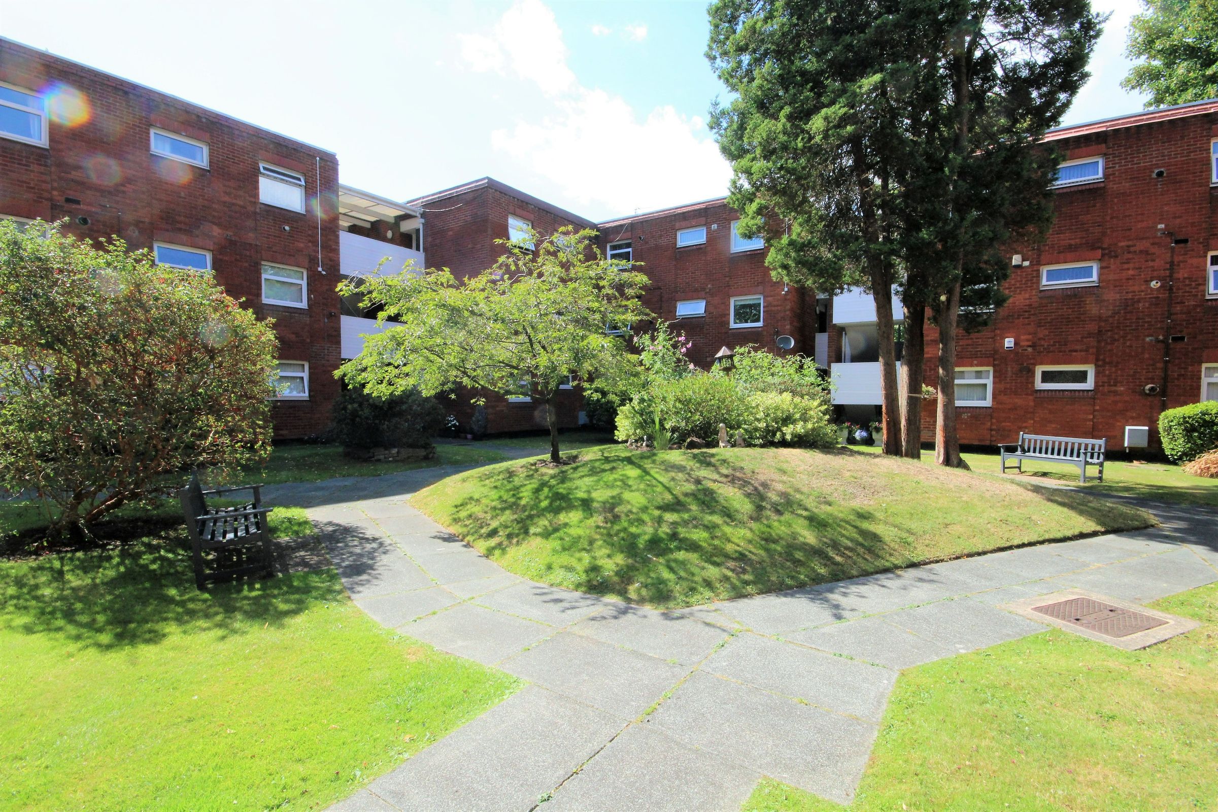 2 bed flat for sale in Field House, Haymans Green, West Derby, Liverpool L12 Zoopla