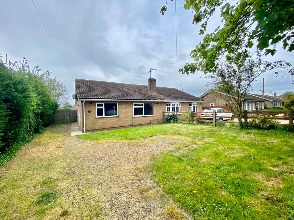 3 bed semidetached bungalow for sale in Farrow Road, Whaplode Drove