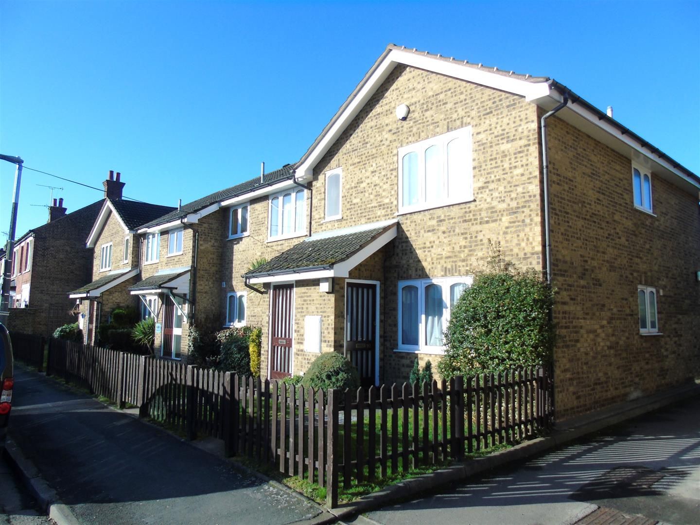 Sovereign Court, Kings Avenue, Watford WD18  