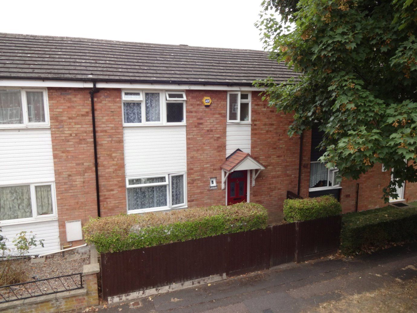 3 bed terraced house for sale in Elm Park Close, Houghton Regis