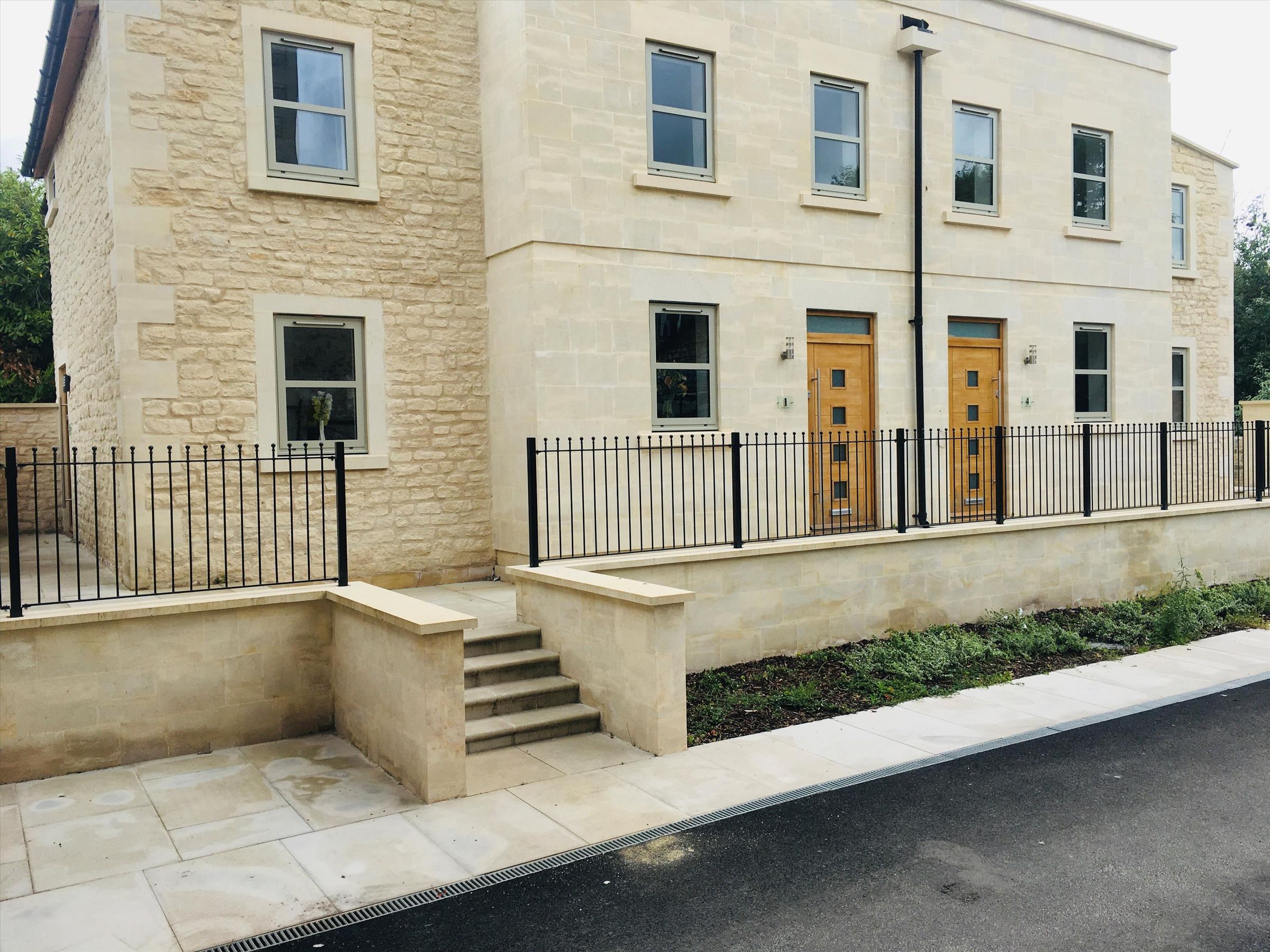 York Mews, London Road, Bath, Somerset BA1  