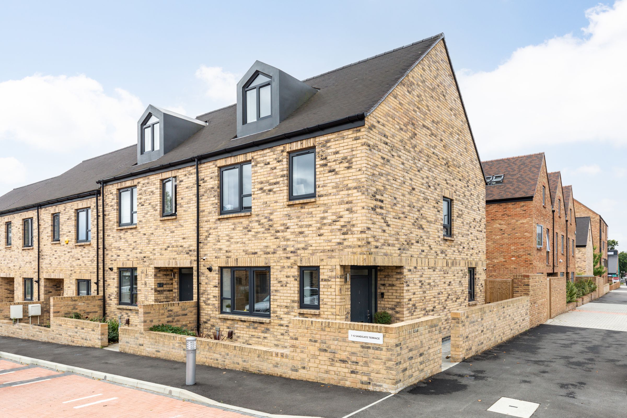 3 bed end terrace house for sale in Sandgate Terrace, Portland Drive