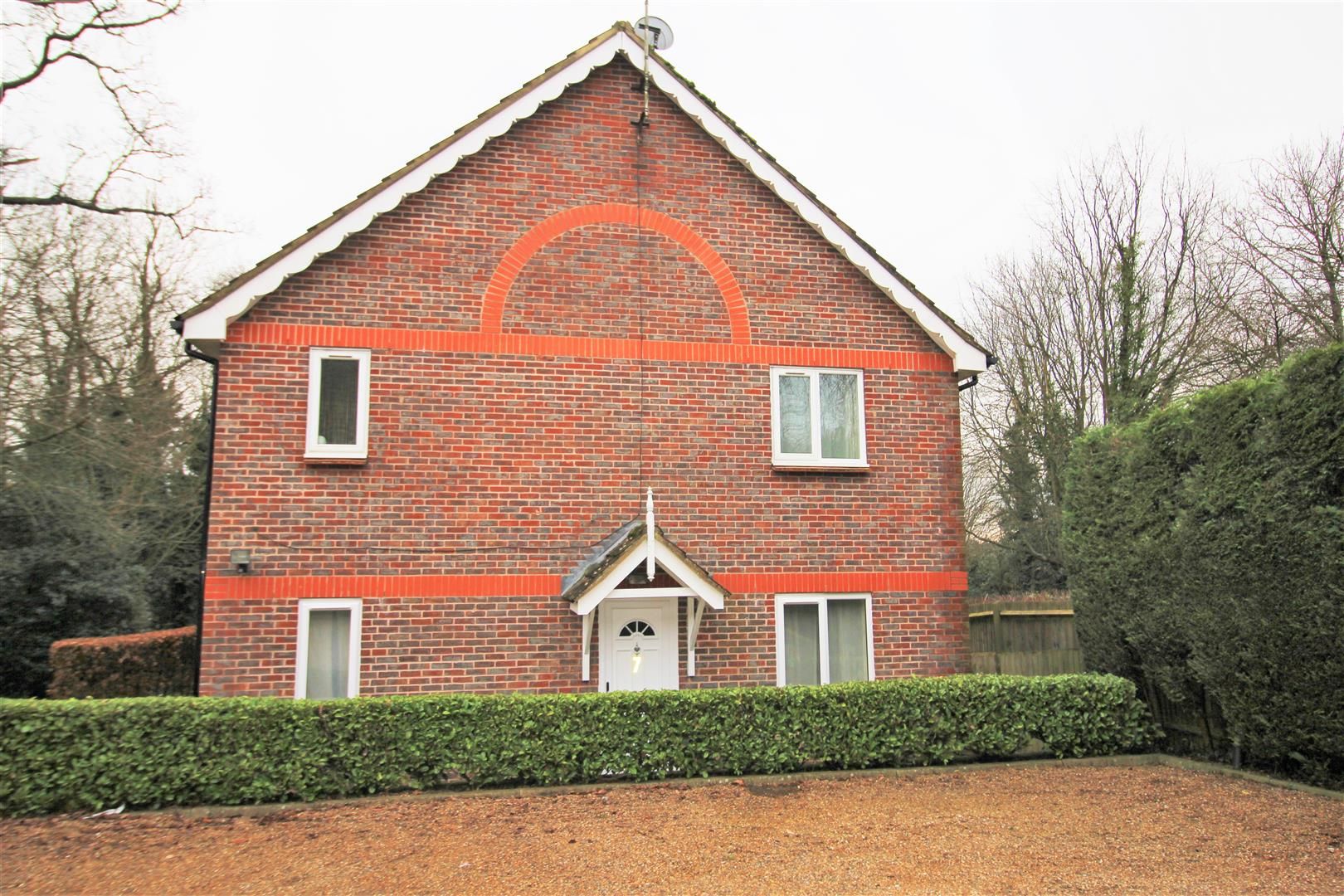 1 bed flat to rent in Old Horsham Road, Crawley RH11 Zoopla