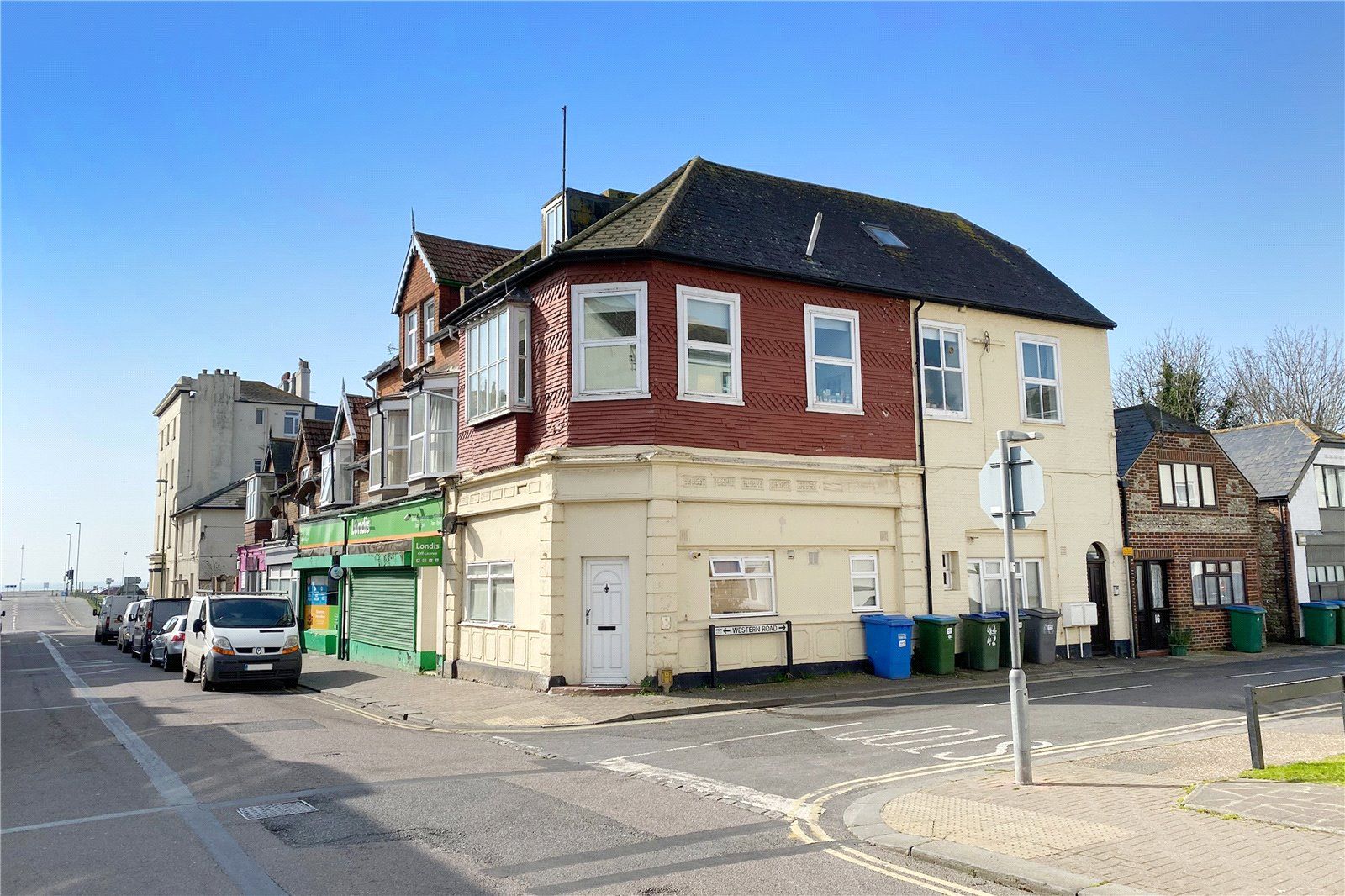 1 bed flat for sale in Norfolk Road, Littlehampton, West Sussex BN17