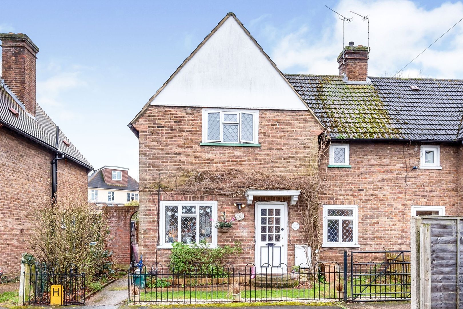 Old Palace Road, Weybridge KT13  