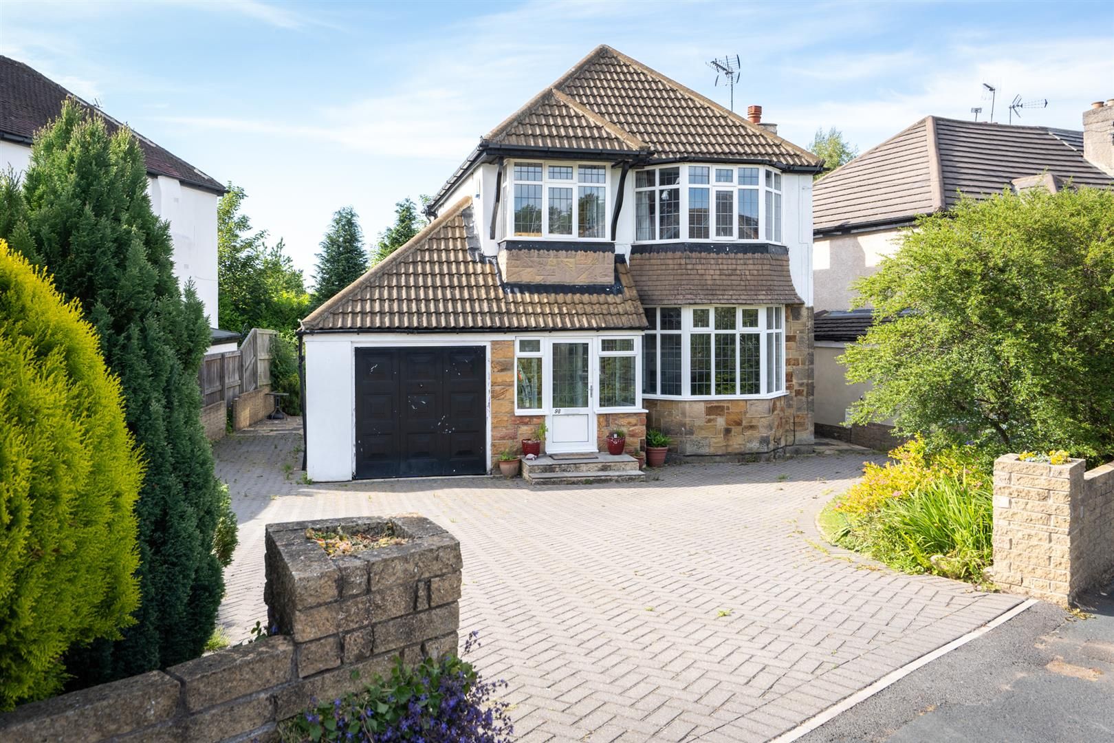 3 bed detached house for sale in Sandhill Oval, Alwoodley, Leeds LS17