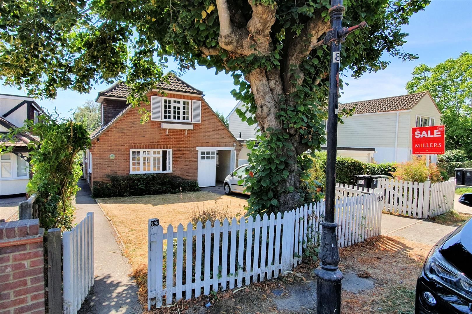 3 bed detached bungalow for sale in Bell Common, Epping CM16 Zoopla