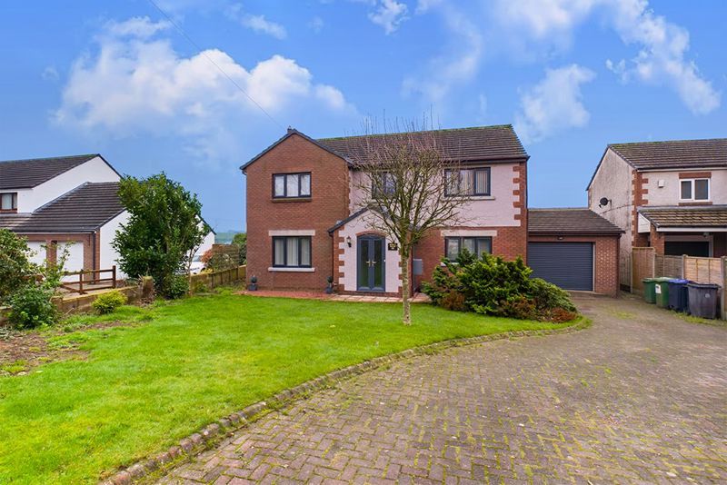 4 bed detached house for sale in Stainburn Road, Stainburn, Workington
