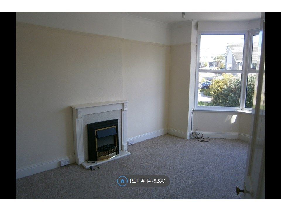 2 bed flat to rent in Road, Torquay TQ1 Zoopla