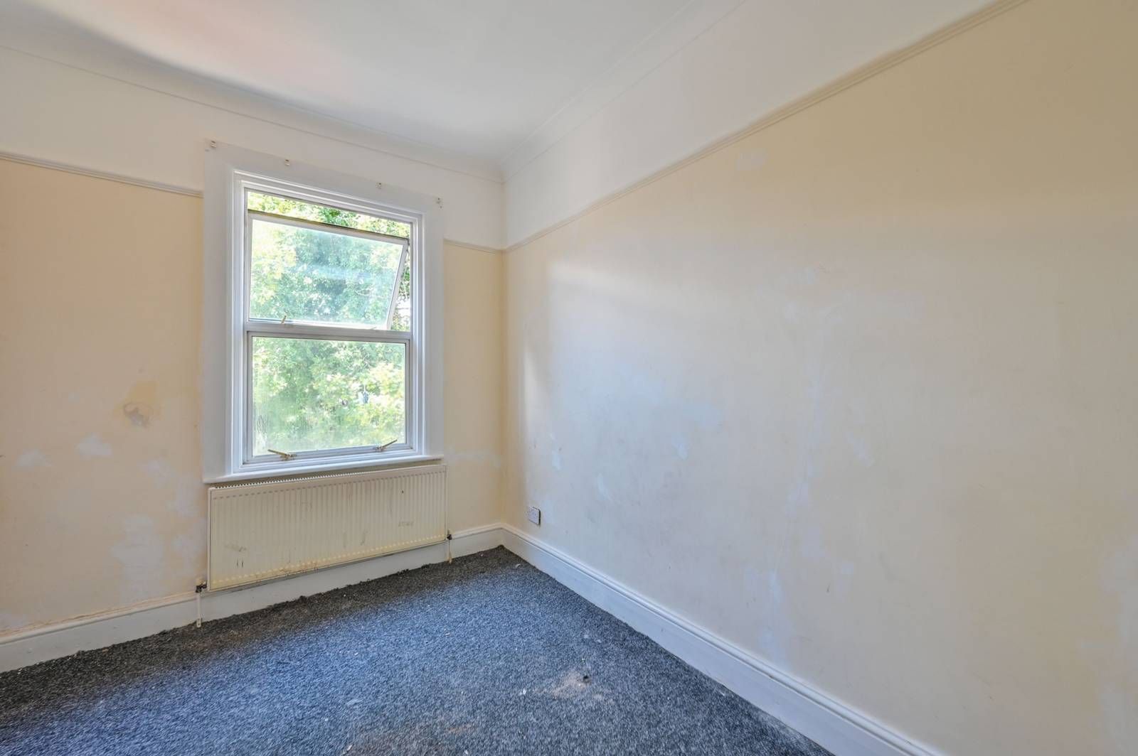 3 bed property for sale in Ash Road, Stratford, London E15 Zoopla