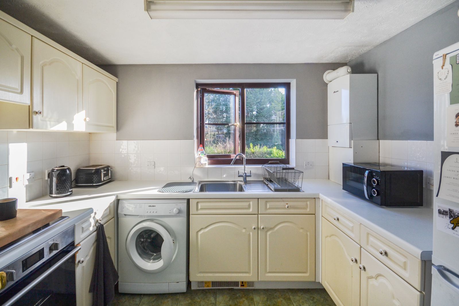 2 bed flat to rent in Lawrence Moorings, Sheering Mill Lane