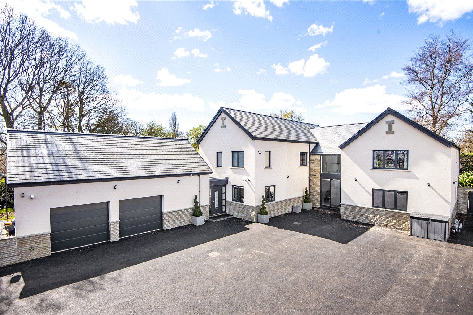 6 bed detached house for sale in Farrer Lane, Oulton, Leeds, West