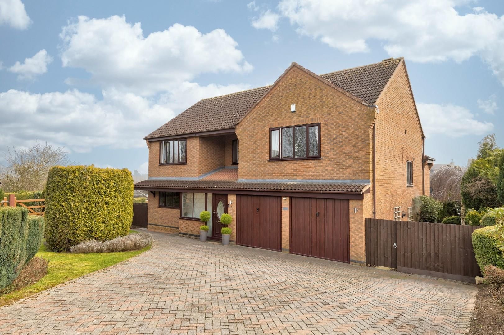 Gurston Rise, Northampton NN3  