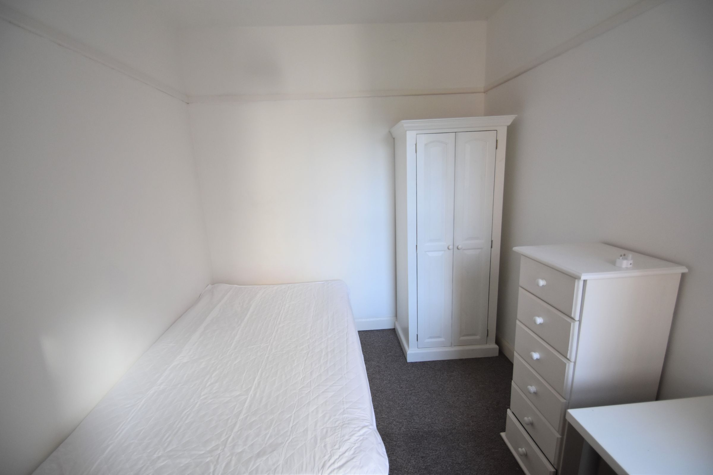 1 bed terraced house to rent in Bath Road, Southsea PO4 Zoopla