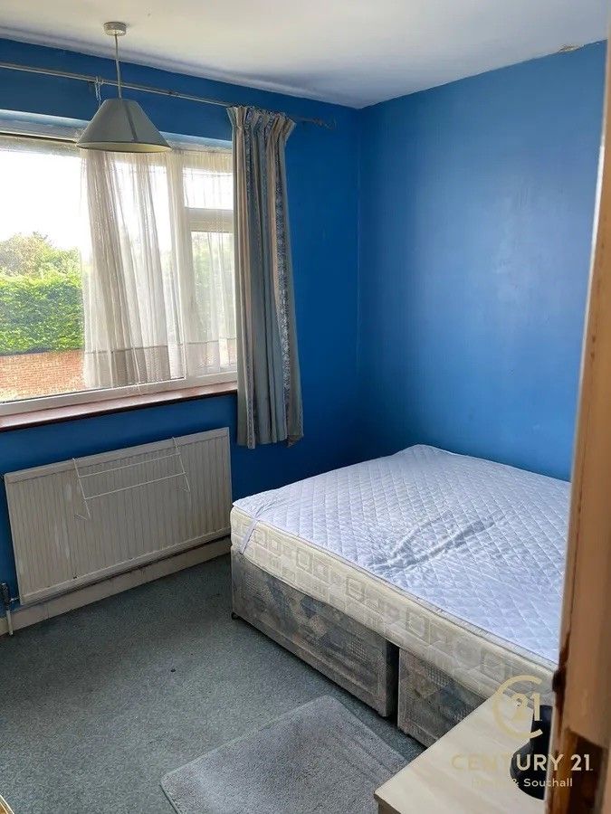 Room to rent in Orchard Avenue, Feltham TW14 Zoopla