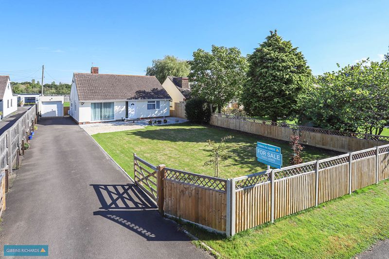3 bed detached bungalow for sale in Brittons Ash, Bathpool, Taunton TA2