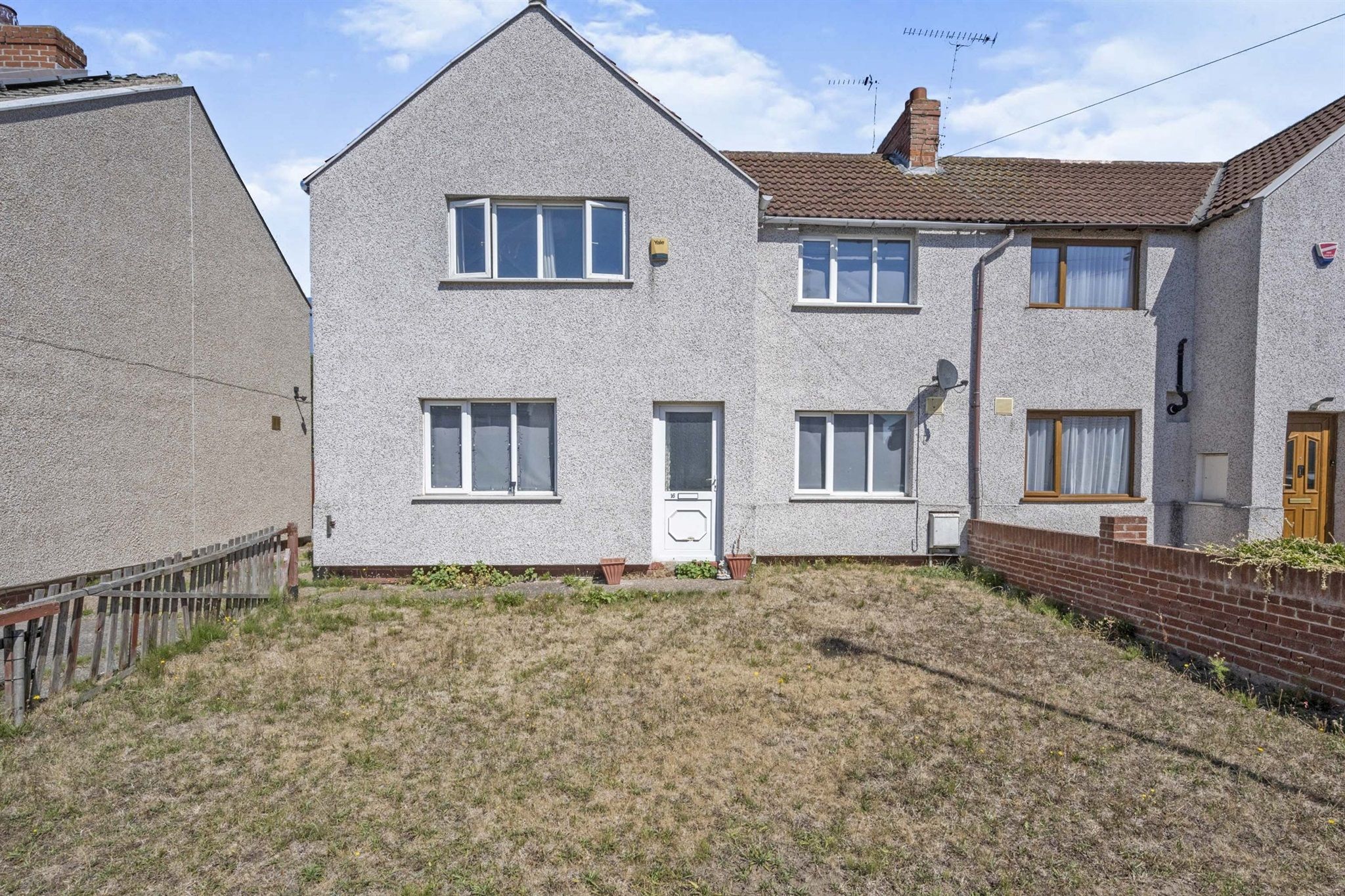 3 bed semidetached house for sale in Parks Road, Dunscroft, Doncaster