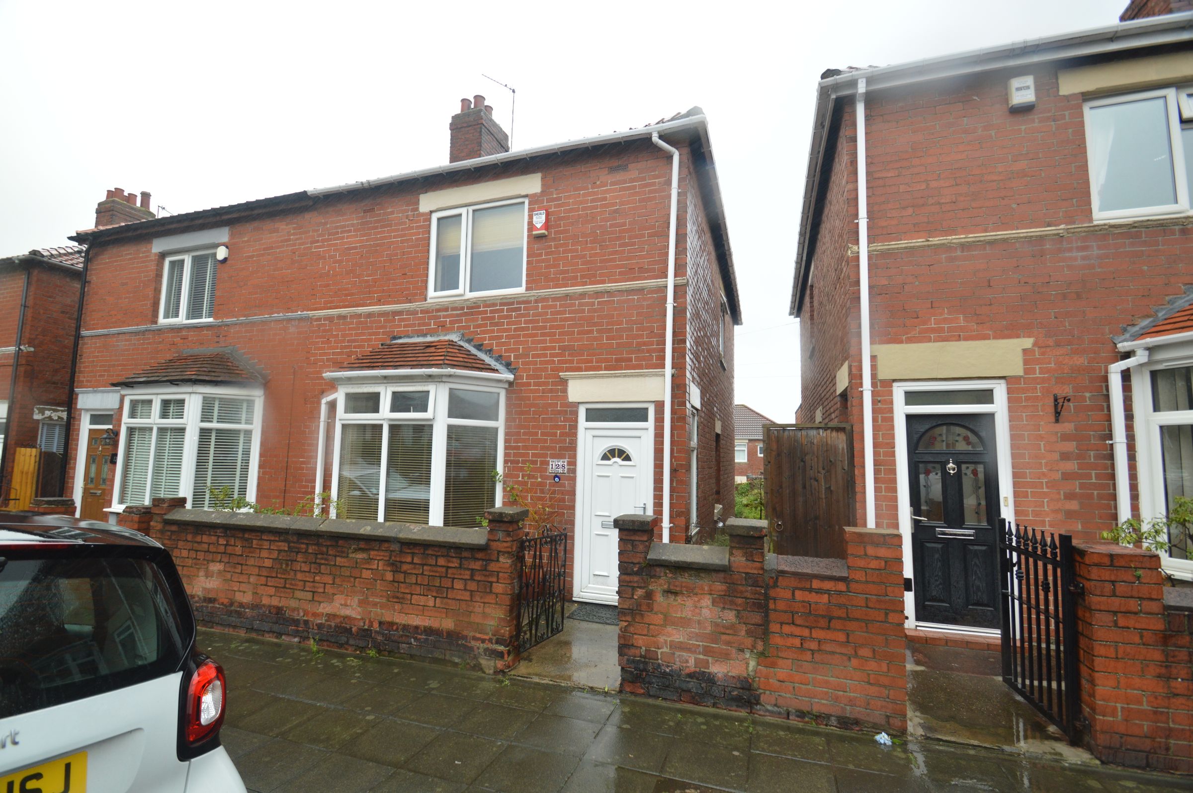 3 bed semidetached house to rent in Fern Dene Road, Gateshead NE8 Zoopla